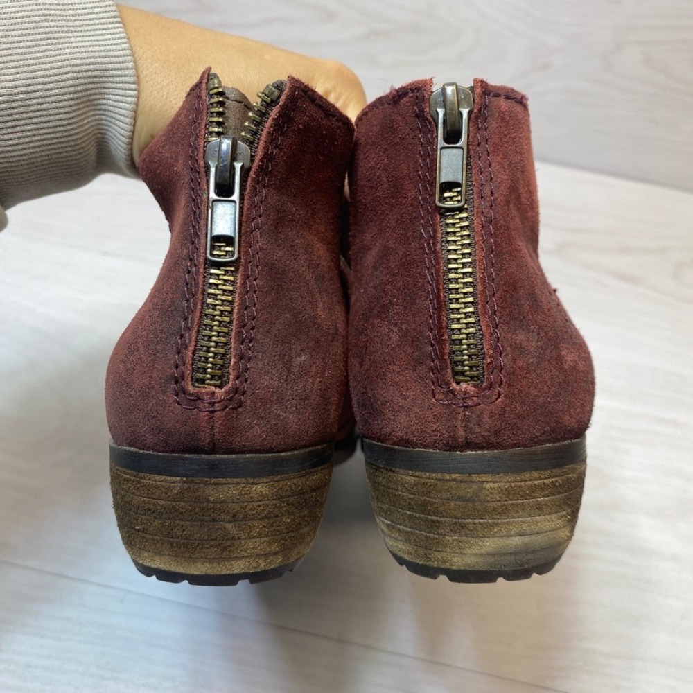Born Womens 9.5 Kerri Ankle Boots Booties Burgundy Suede Zip Cutout Block Heel - Picture 4 of 7